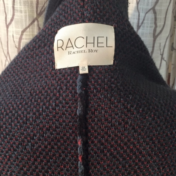 Rachel from Rachel Roy carpet sweater - Picture 8 of 8